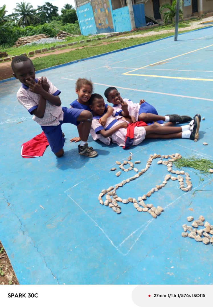 Bezaleel learners in a creative activity